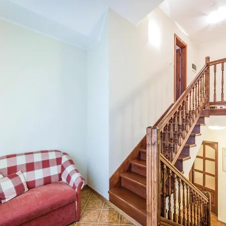 Five Bedroom Holiday In Velka Lomnica * Belanske Kupele